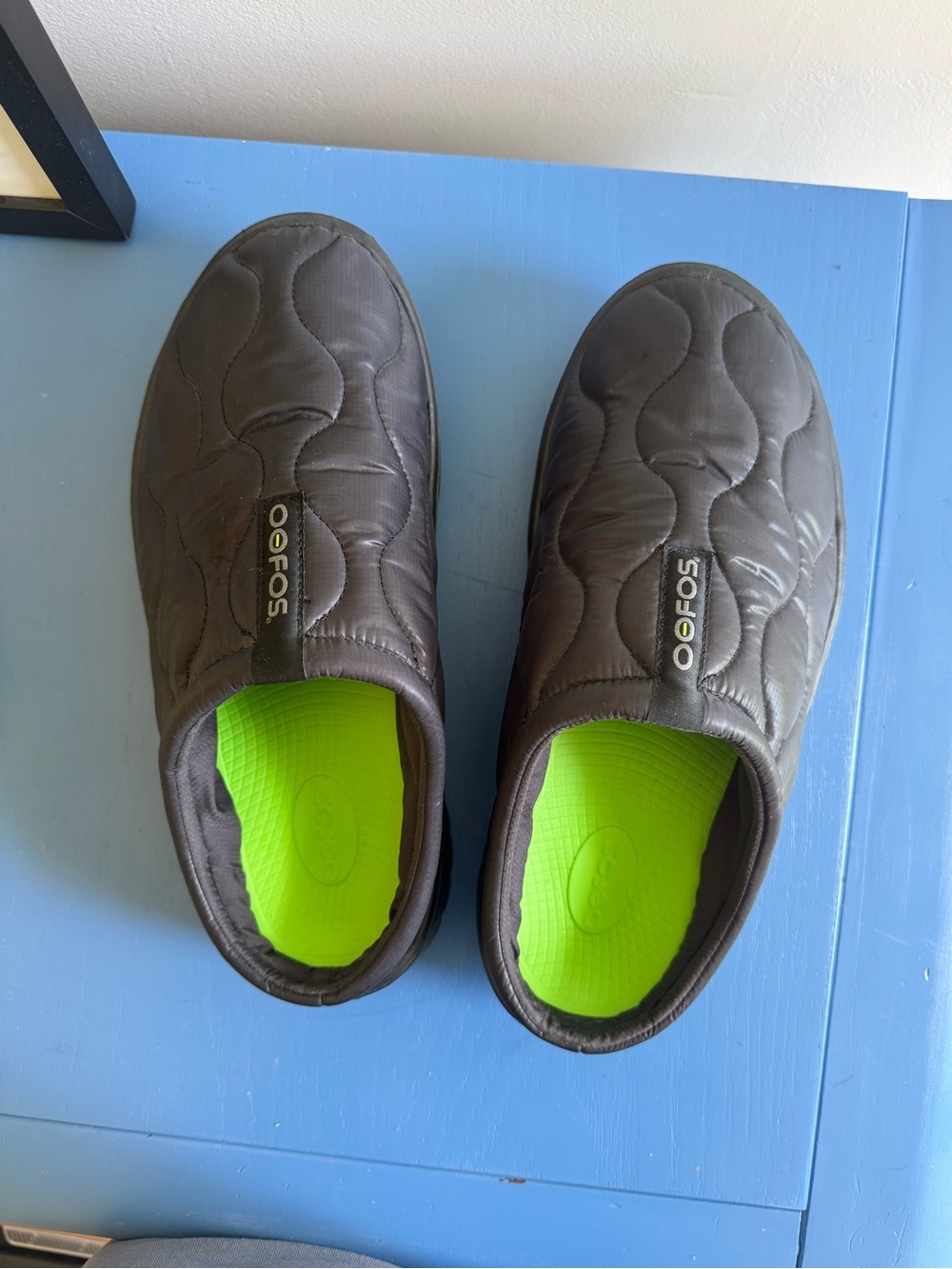 OOFOS Mens Slip-On Recovery Shoes - NEVER WORN
